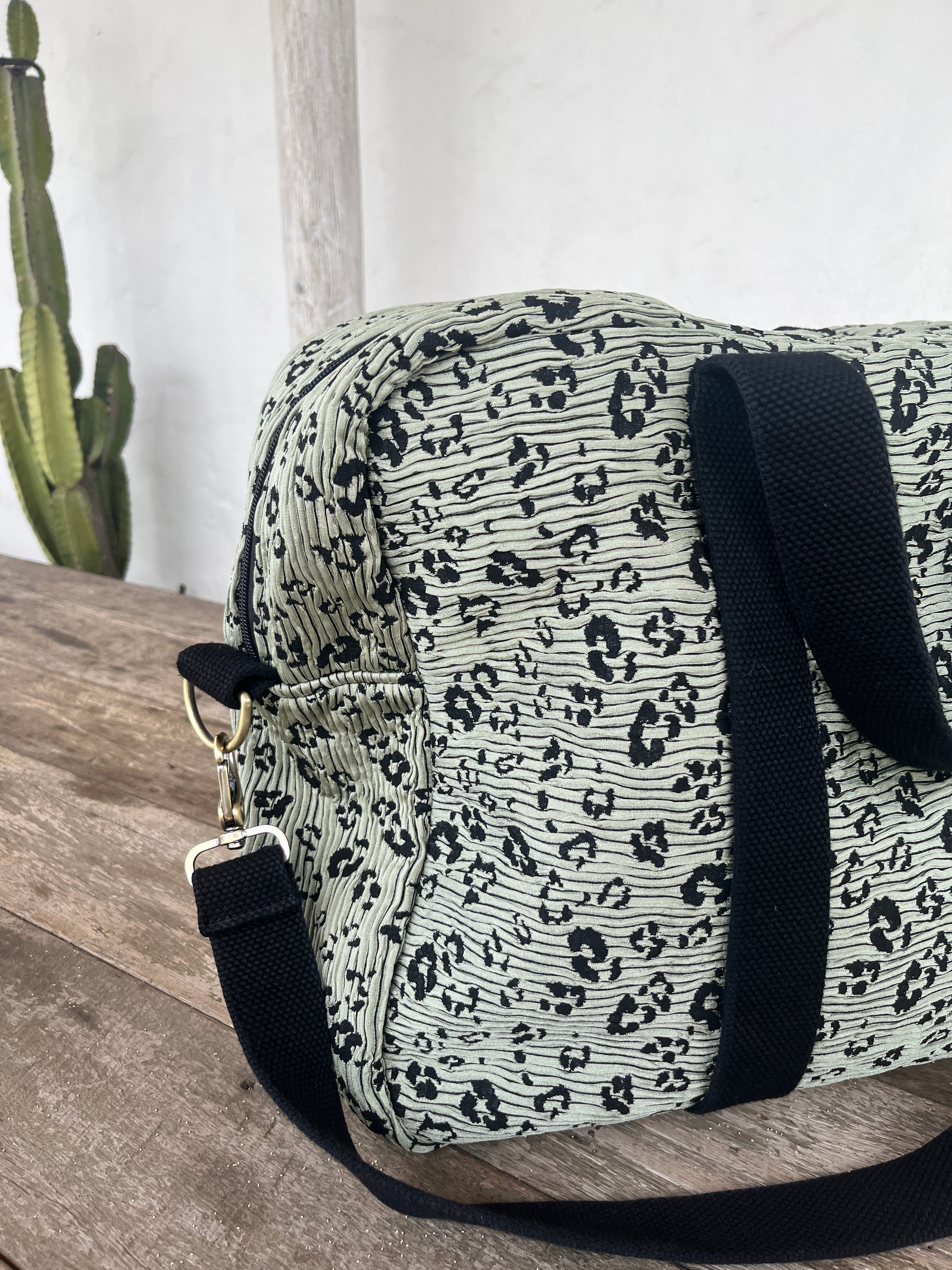 Green Savage Weekend Bag - Image 3
